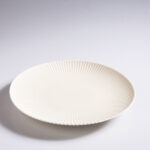 Minimalist Dinner Plates Chinese Ceramic Dinnerware Set for Modern Dining