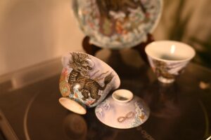 釉上彩麒麟踏浪金银错套组 - 图片 2