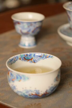 斗彩龙纹主人杯90毫升